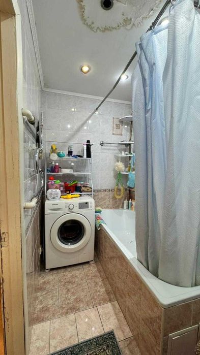 Продам 2-ух комн., район Достык мола