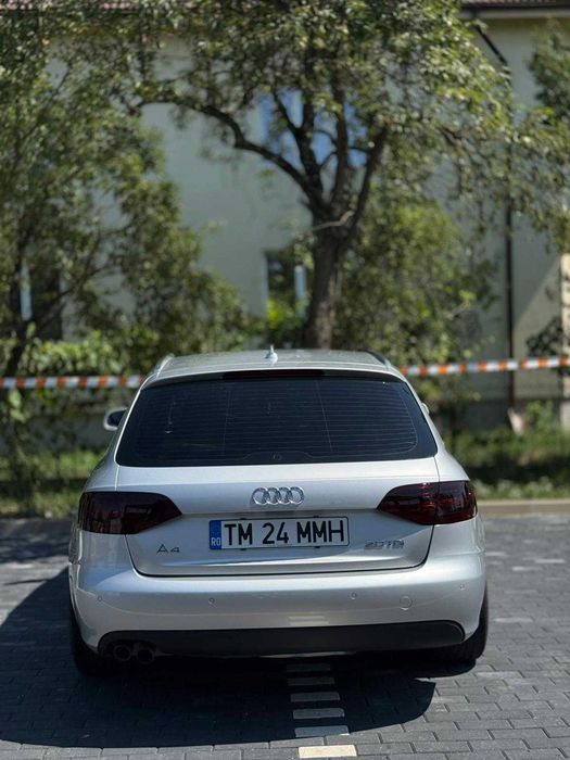 Audi A4 B8 2.0 TDI CAGA Automat 2010 – Întreținut, Consum Mic, Stare Foarte Bună