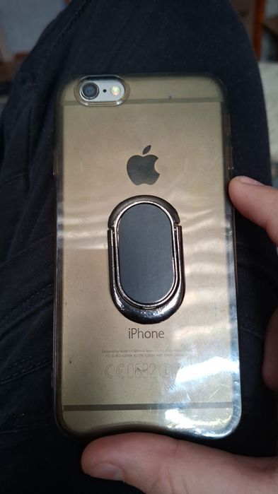 Продаю срочно IPhone 6