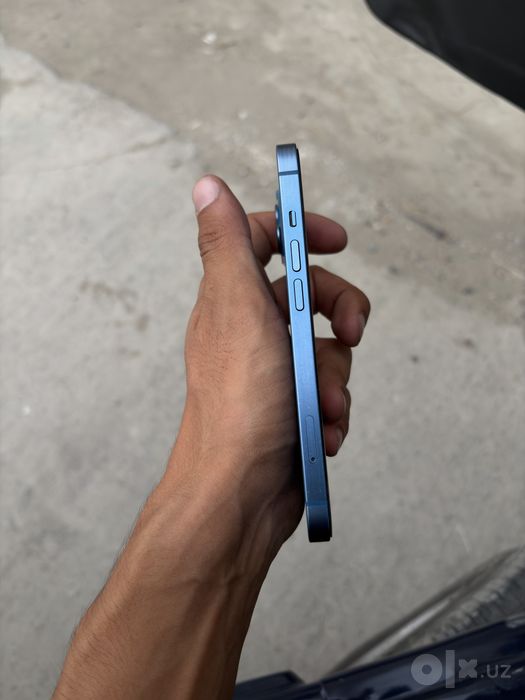 Продаю iPhone 13 отличное состояние