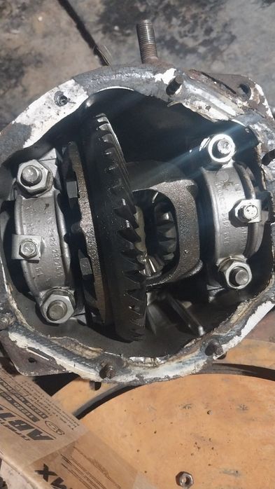 Продам редуктор передний. Нива.