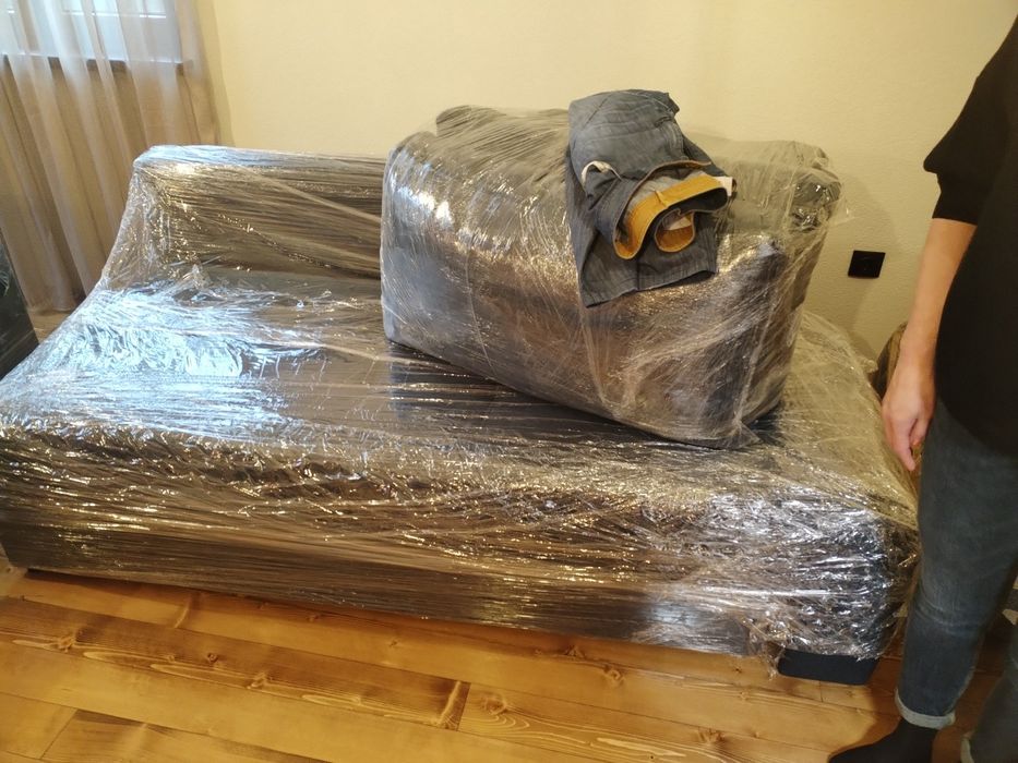 Продавам чисто нов диван – неупотребяван!