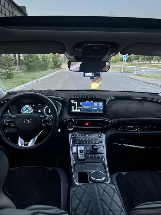 Продаётся Hyungai Santa  Fe самая полная комплектацыя