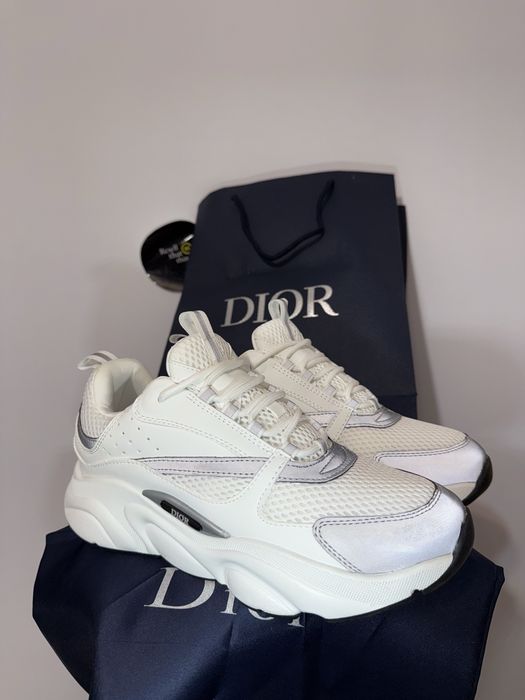 Adidasi Dior b22 albi marimea 40-44(Premium)