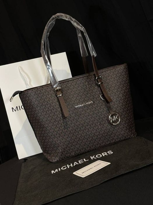 Gentuțe dama diferite modele