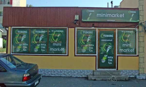 Personalizari/colantari vitrine MAGAZINE-realizam grafica proiectului!