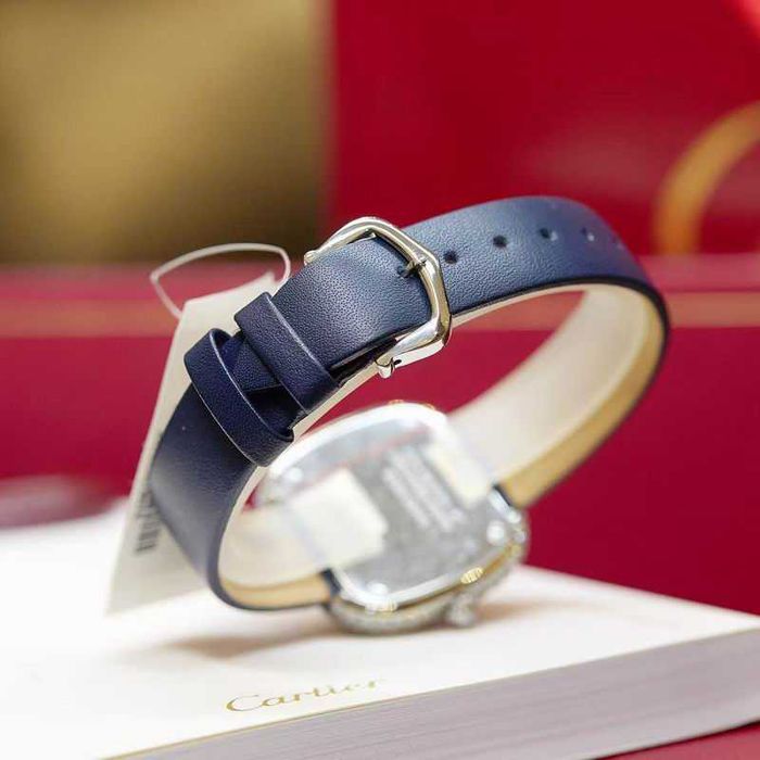 Кварцов дамски часовник Cartier Coussin de Cartier