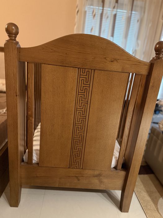 Бебешка кошара от дърво