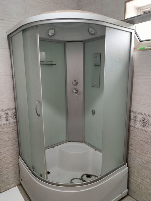 Продаю душовой  кабину