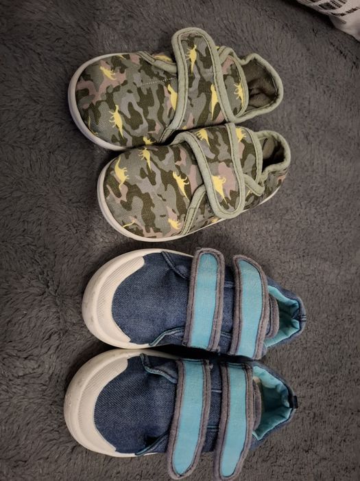 Lot tenesi 25-26 + cadou sandale