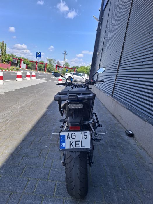 Honda CB 650 F  sau schimb cu chopper/cruiser/Kawasaki Vulcan S