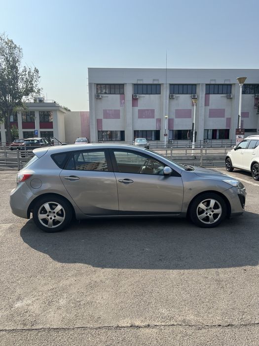 MAZDA 3 2010 — imagine 4