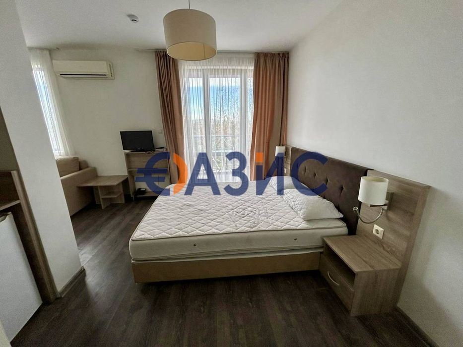 Продава се Едностаен апартамент в к.к. Слънчев бряг - 35 кв.м за 727 €/кв.м - Снимка #2