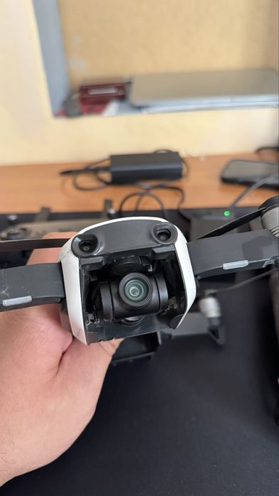 Продам DJI mavic Air