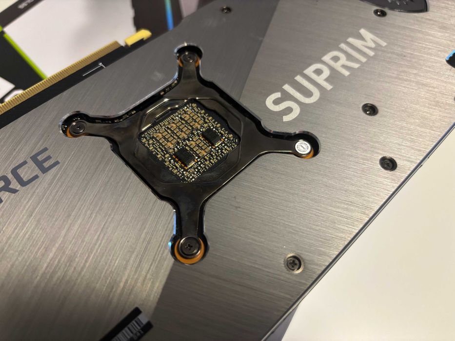 Placa video MSI RTX 3080 TI SUPRIM X 12 GB