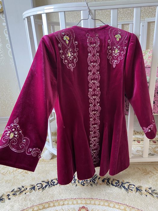 Қазақша костюм сатылады