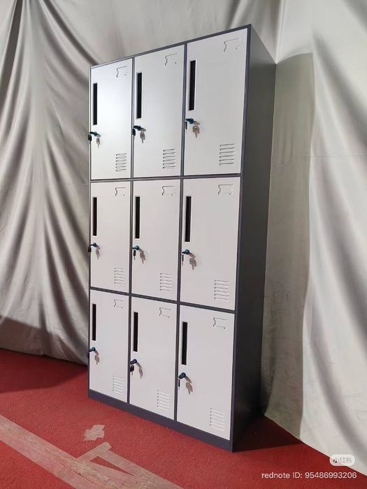 Kiyim saqlash uchun shkaf | Шкаф для хранения одежды/ qulflanadigan