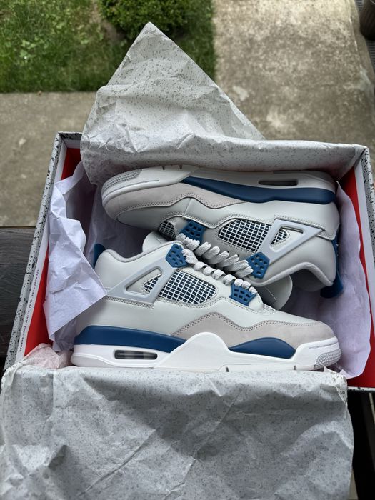 Jordan 4 military blue