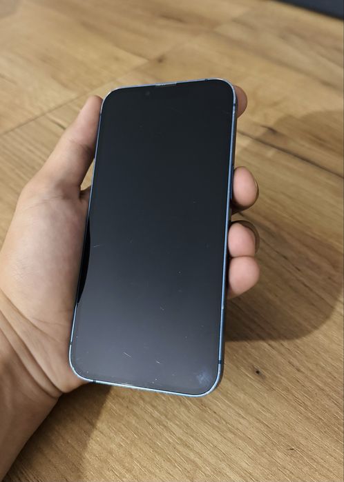 iPhone 13  128GB