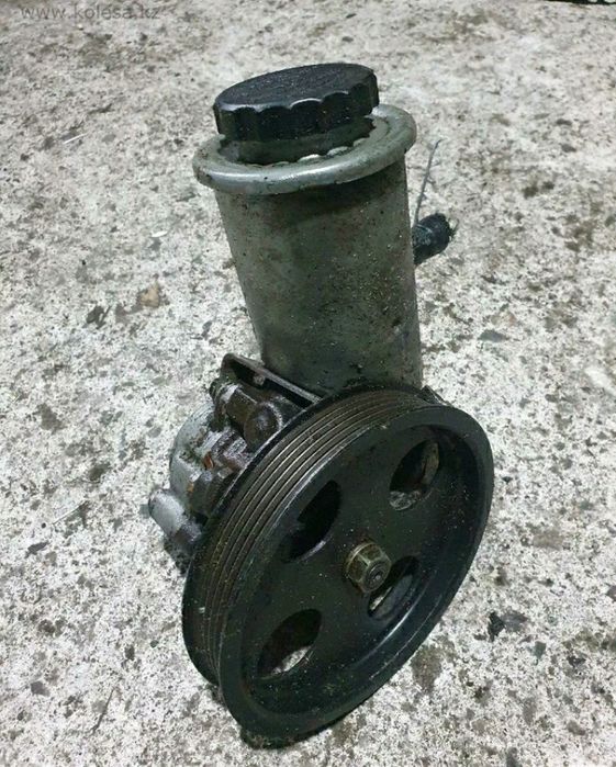 ГУР насос на GS300