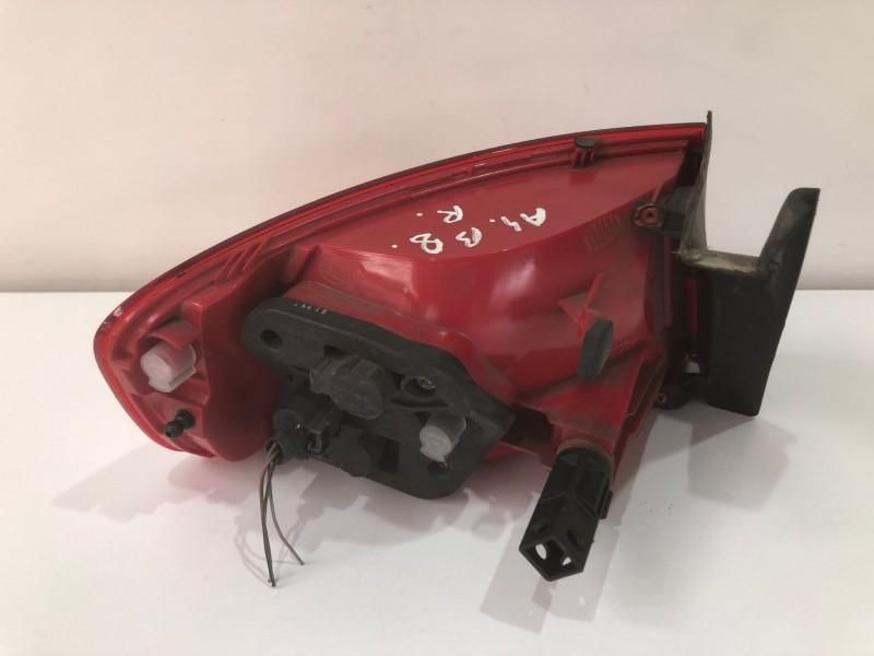 Stop dreapta aripa Audi A4 8K2, B8 8k5945096d Berlina