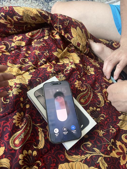 Iphone 16pro с гарантия