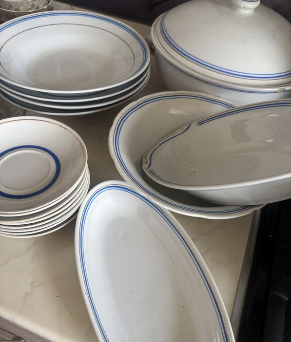 Посуда,сервиз чайный,тарелки