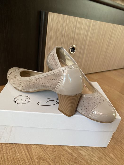 Pantofi Benvenuti marime 38