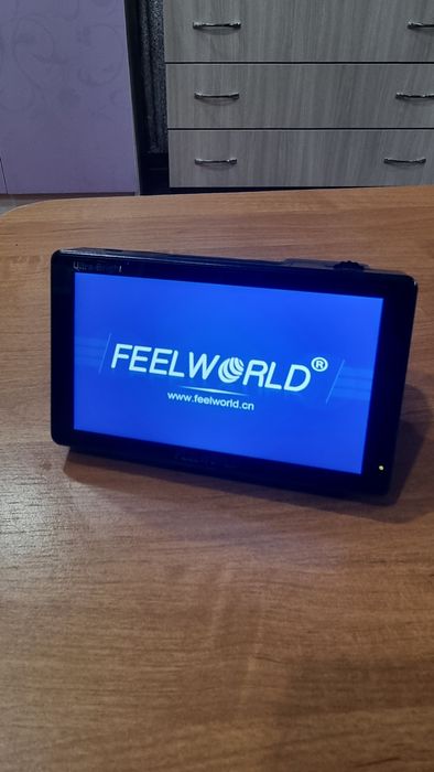 Накамерный монитор. Feelword LUT 5