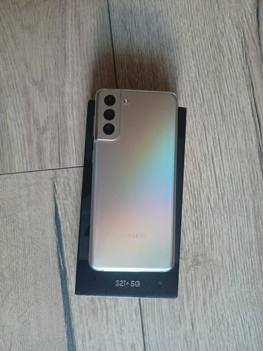 Samsung galaxy S21 plus