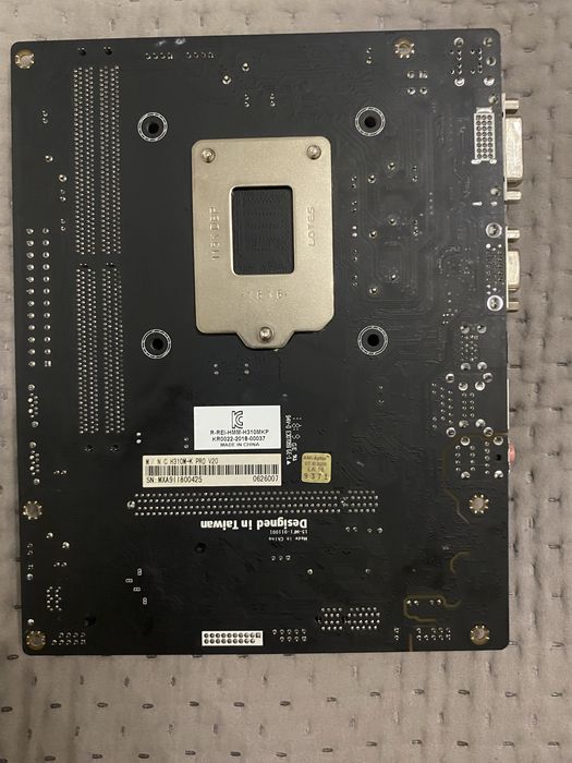 Материнская плата