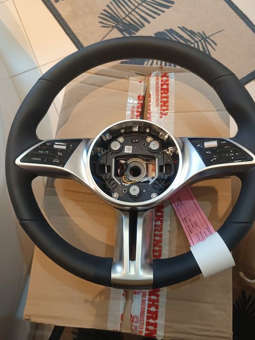 Volan Mercedes GLC - GLE -GLS 2022-2025