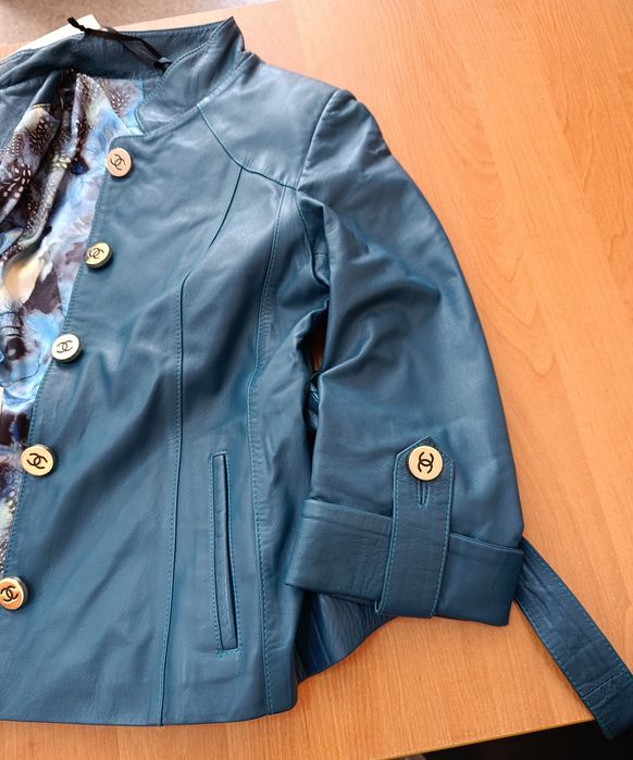 Кожаная куртка женская