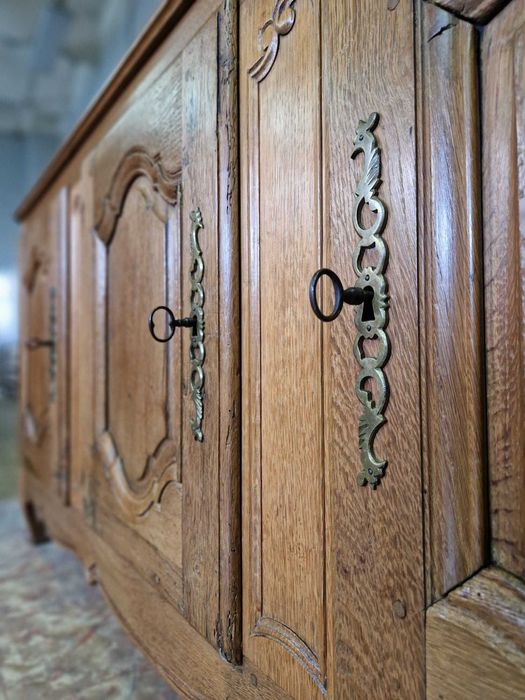 Контрабюфет дресоар от масивен бял дъб