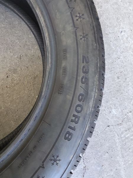 235/60/18 DUNLOP 2бр