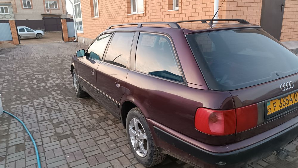 Продам ауди 100 С4