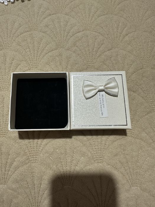 коробочки / футляры