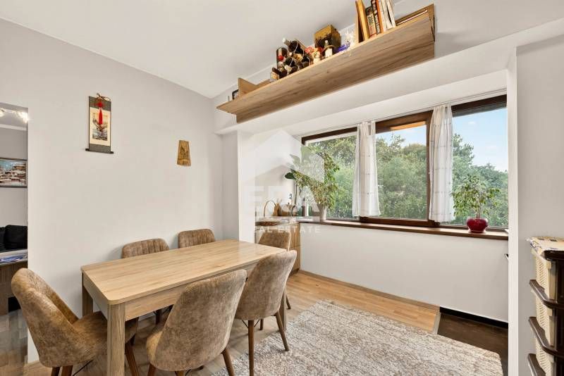 Продава се Тристаен апартамент в Варна, Аспарухово - 81 кв.м за 2062 €/кв.м - Снимка #1