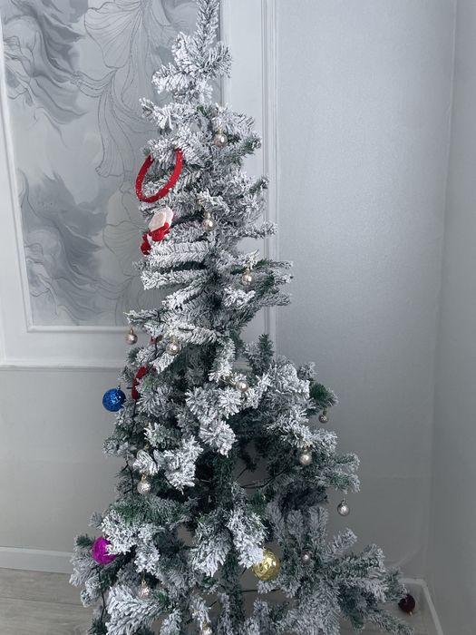 Продам белою ёлку