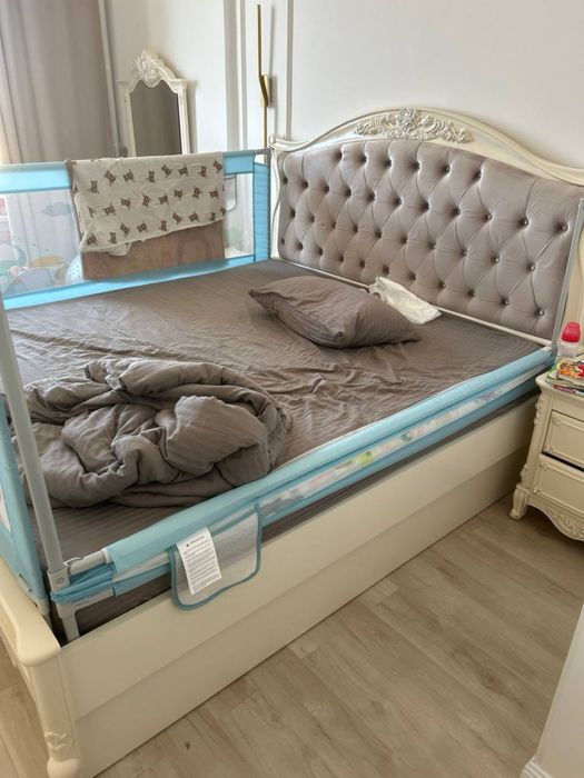 Защитные бортики на кровать