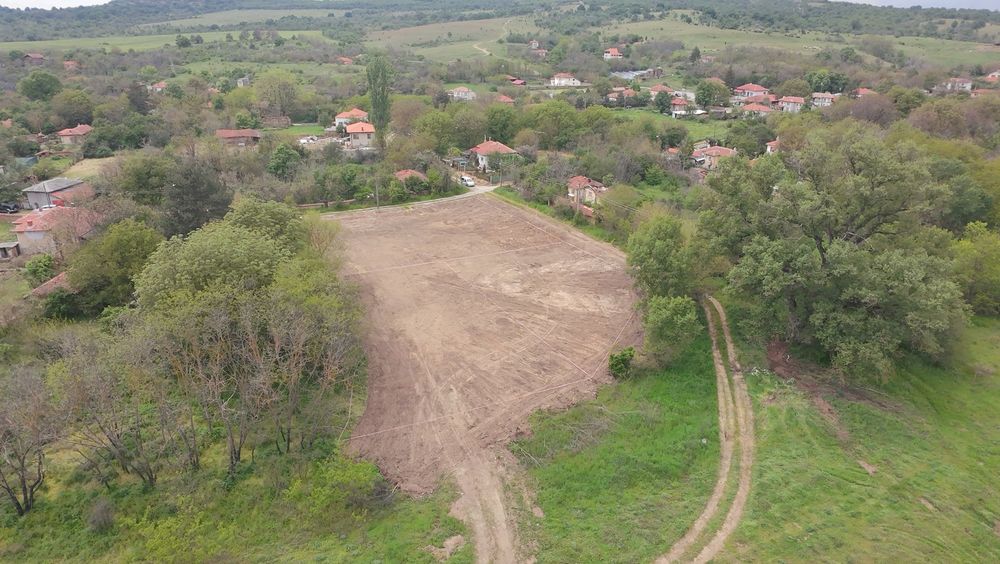 ПРОДАВАТ СЕ ТРИ УПИ В С. МАРКОВО, ОБЩИНА БРАТЯ ДАСКАЛОВИ
