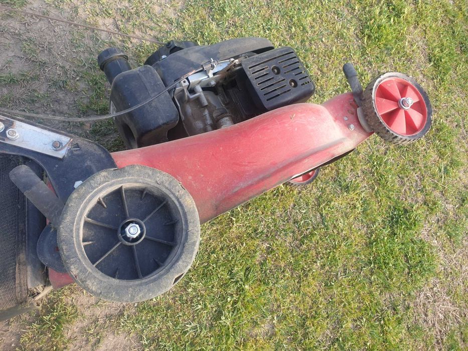 Бензинова косачка за трева MTD 46