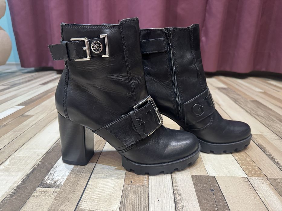 Боти на на GUESS