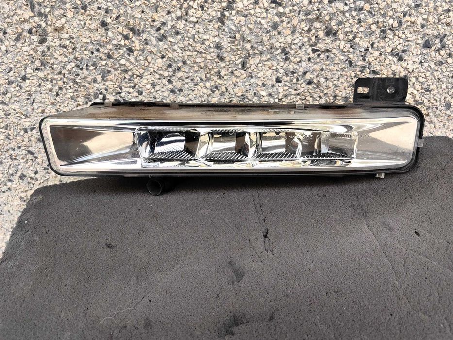 Оригинален Халоген БМВ 5 G30  BMW 5 G30  Left Led