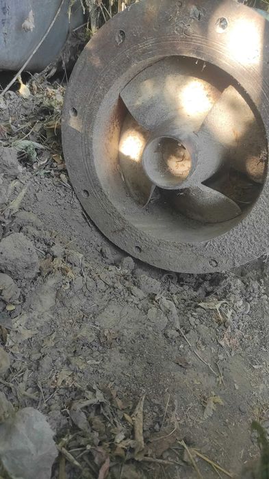 Насос водяной для полива 300 мм