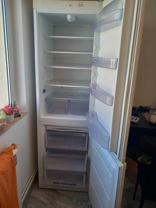 Combina frigorifica  Whirpool