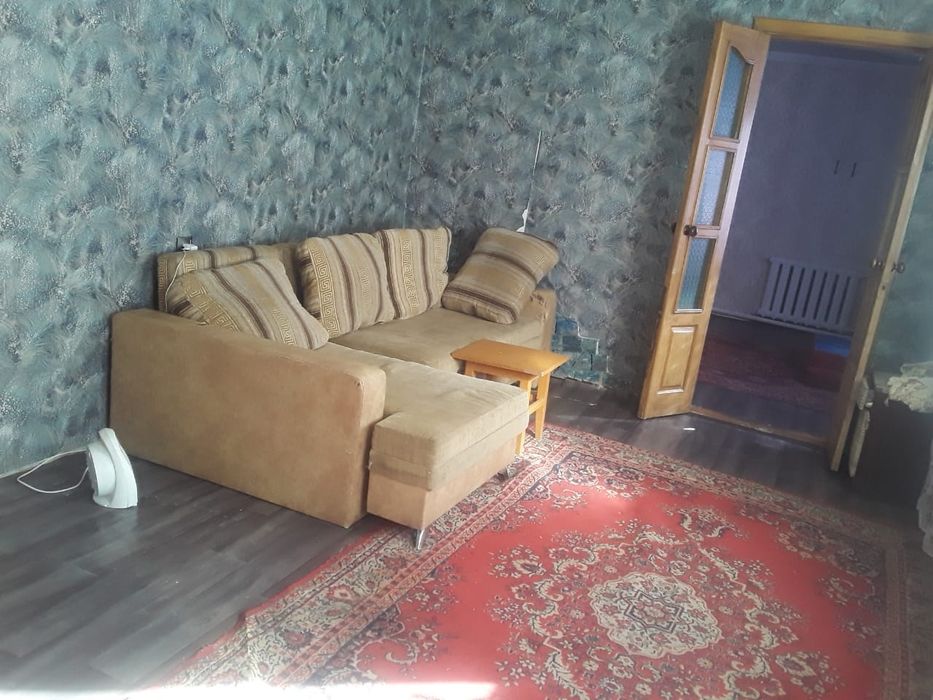 Продам 2 комн квартиру в центре