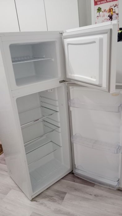 Холодильник Артел