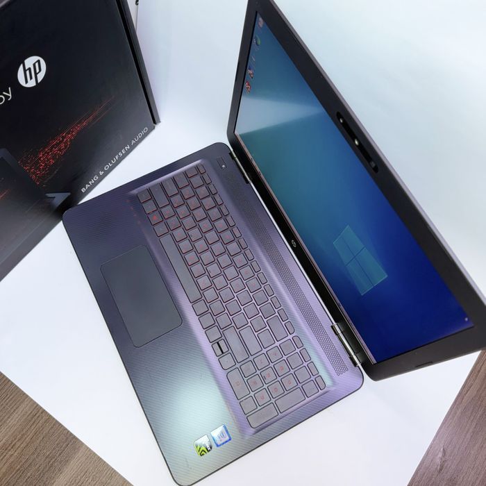 Ноутбук HP 15-ax008ur