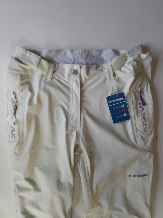 Ново Дамско зимно туристическо яке мембрана и панталон,ски сноуборд